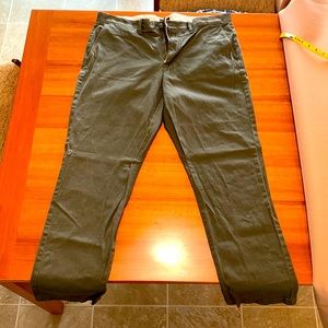 J. Crew 770 straight olive chinos 34x30